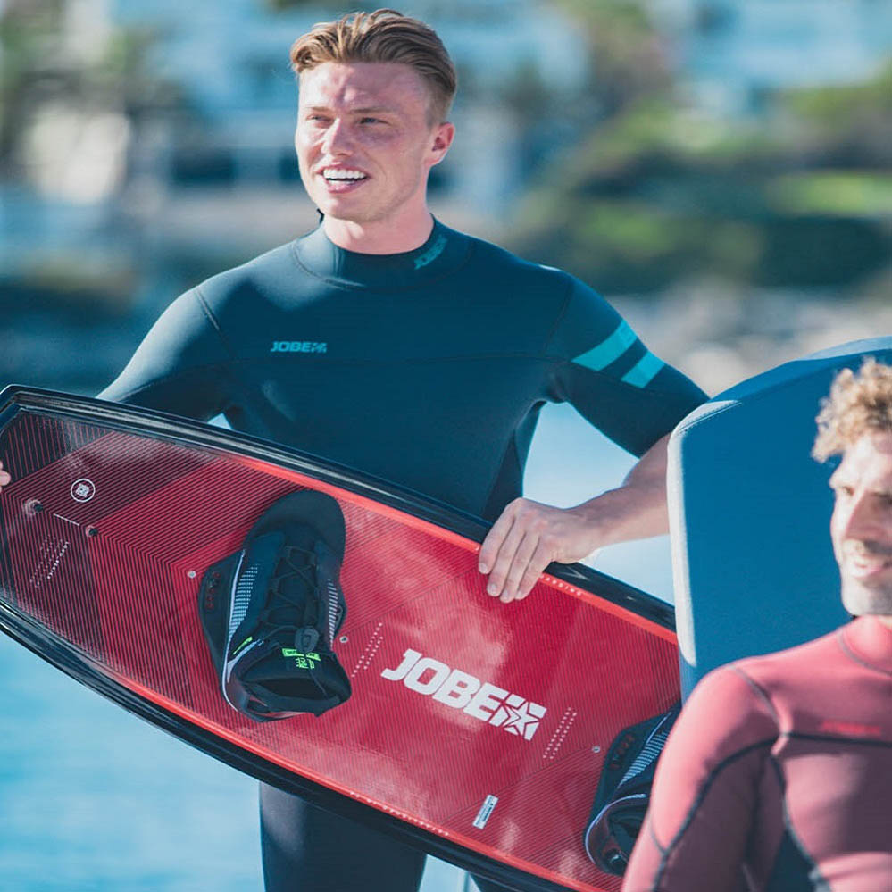 Jobe logo series wakeboardset 138cm en unit wakeboardbindingen